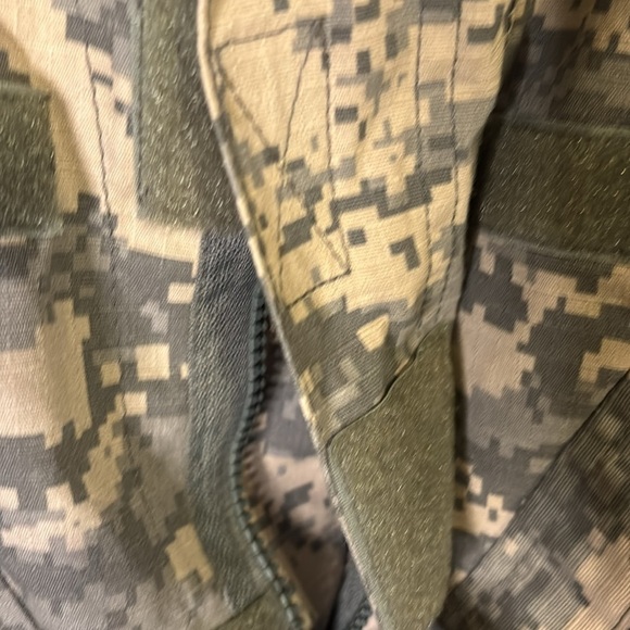 Army OCP Green Camouflage print Jacket size XS Regular Outdoor - Picture 6 of 6